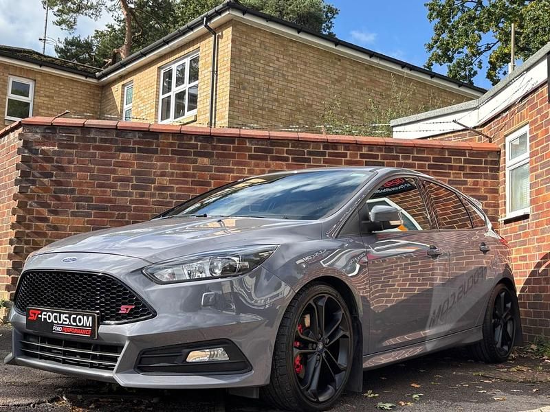 Used Ford Focus ST 2016 Grey Hatchback