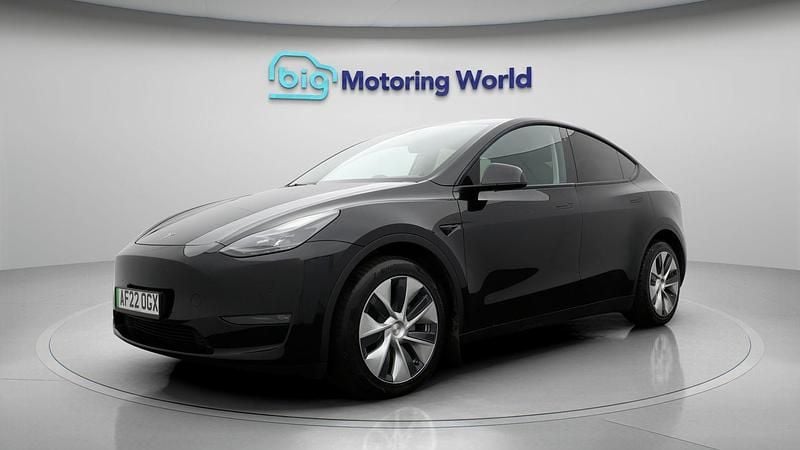 Used Tesla Model Y Long Range AWD 378 kW (514 HP) 2022 Black SUV