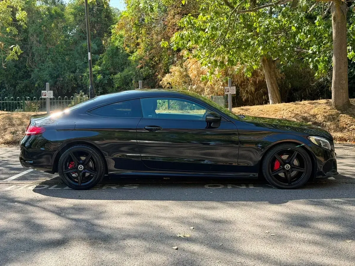 Used Mercedes C220 AMG line 2017 Black Coupe