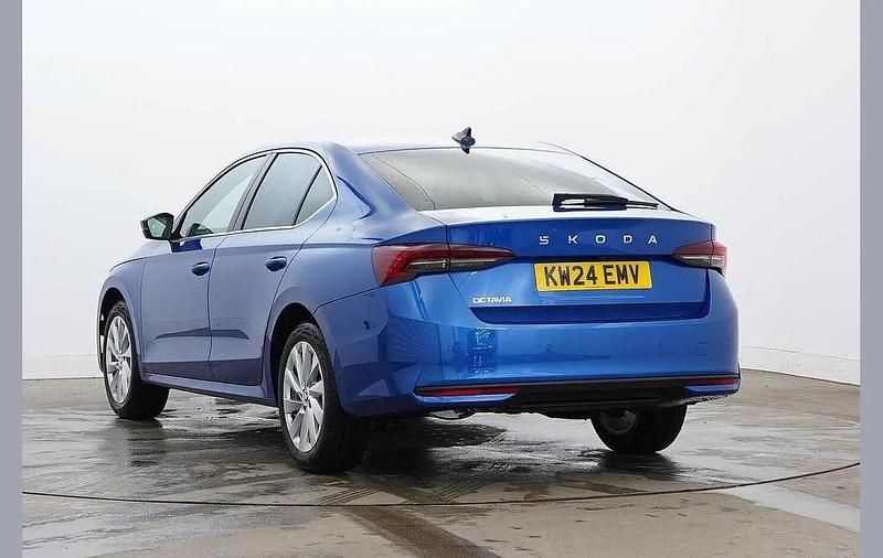 Used Skoda Octavia First Edition 147 HP (108 kW) 2024 Race blue metallic Hatchback