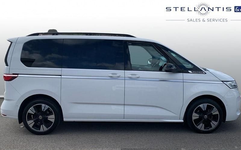 Used VW Multivan Style 150 HP (110 kW) 2024 White Van