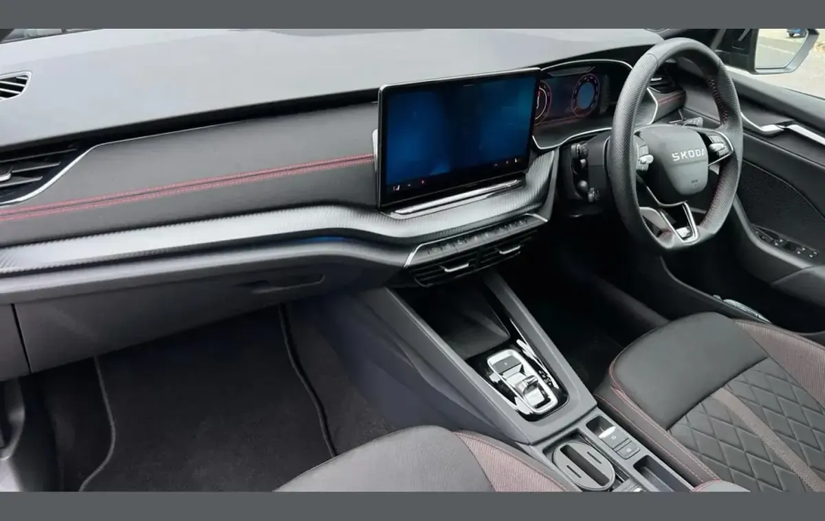 Used Skoda Octavia vRS 265 HP (194 kW) 2025 Black magic pearl effect Estate