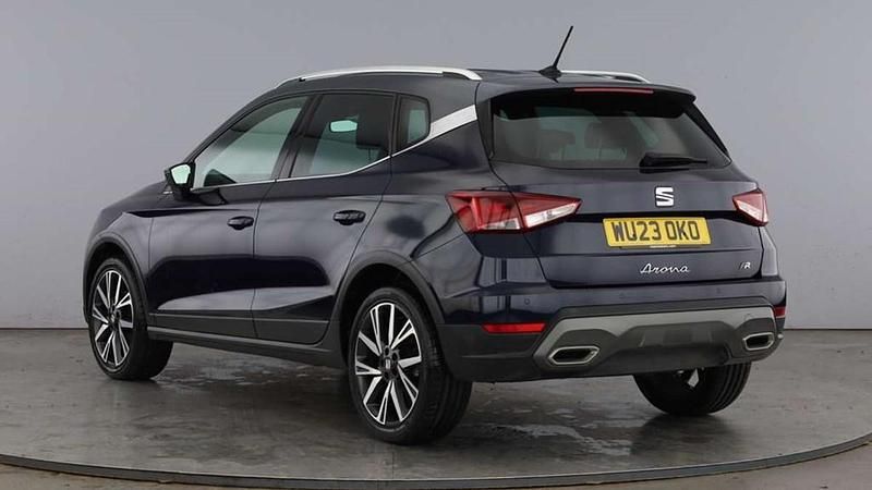 Used Seat Arona FR 108 HP (79 kW) 2023 Blue SUV