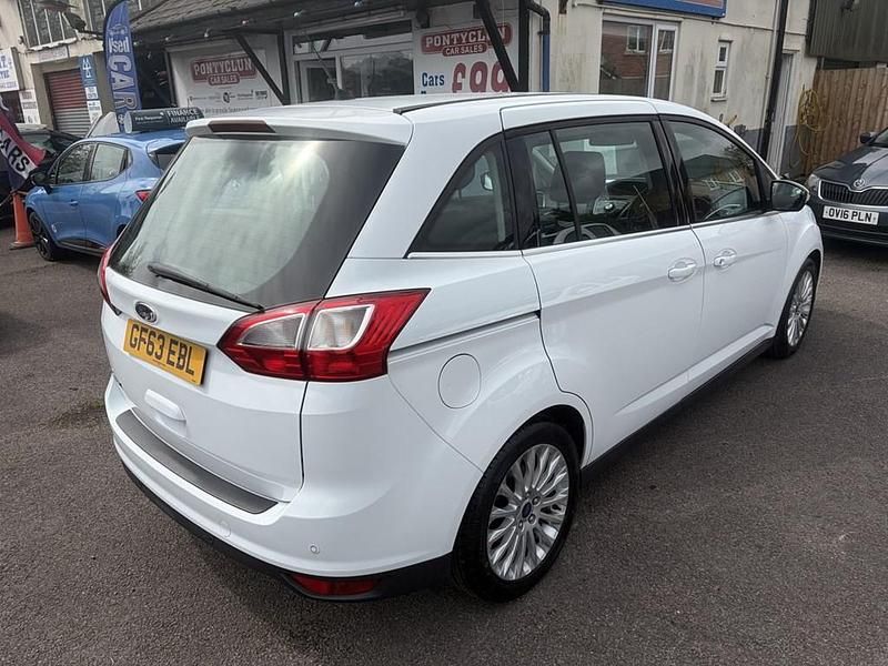 Used Ford Grand C-Max Titanium 115 HP (84 kW) 2013 White MPV