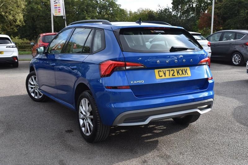Used Skoda Kamiq SE 95 HP (69 kW) 2022 Blue SUV