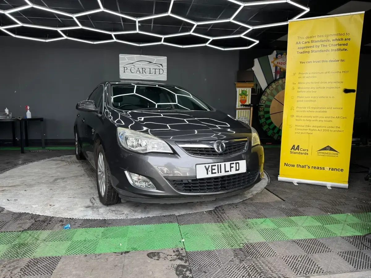 Used Vauxhall Astra 2011 Grey Hatchback