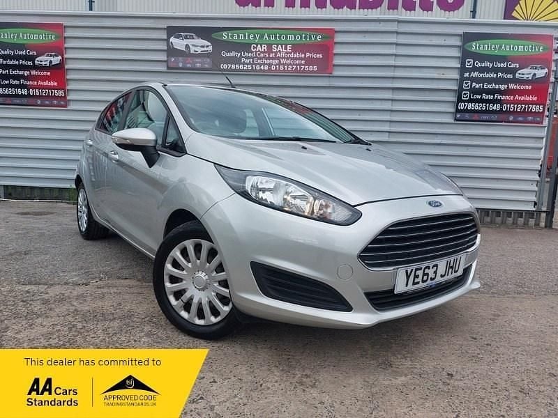 Silver Used 2014 Ford Fiesta Style Hatchback | £3,590 (Good price) - Image 1/4