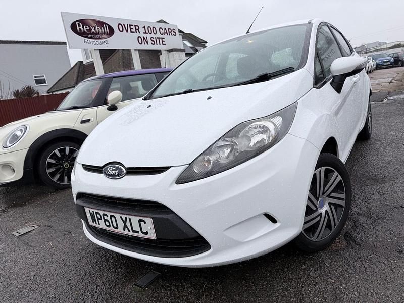 Used Ford Fiesta 82 HP (60 kW) 2011 White Hatchback
