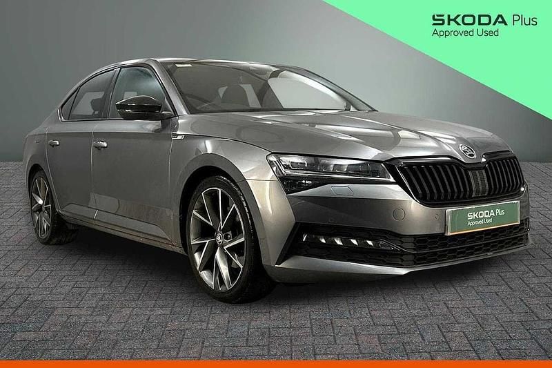Used Skoda Superb SportlinePlus 187 HP (137 kW) 2023 Graphite grey metallic Hatchback