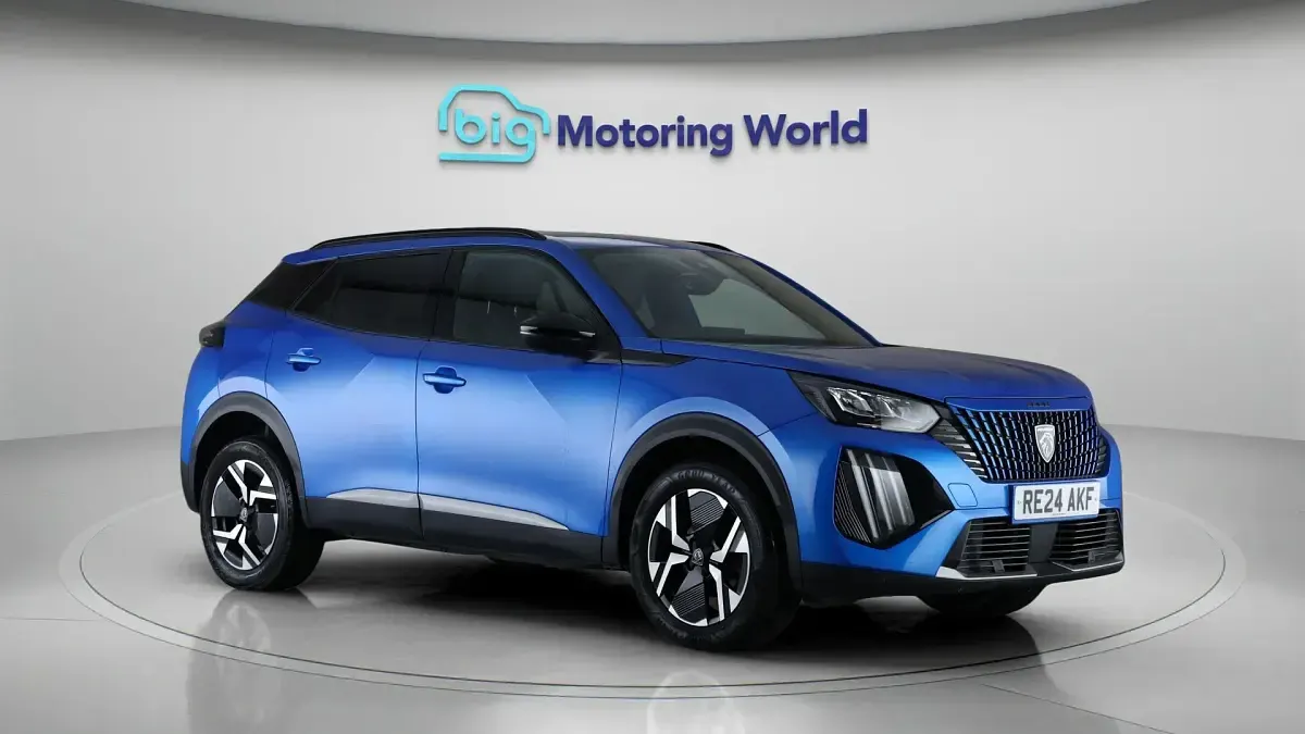 Usado Peugeot 2008 Allure 131 HP (96 kW) 2024 SUV