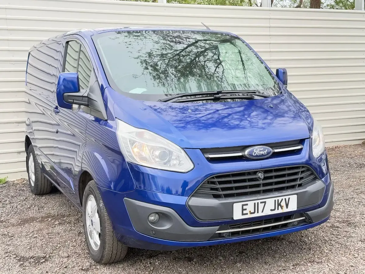 Used Ford Transit Custom Limited 131 HP (96 kW) 2017 Van