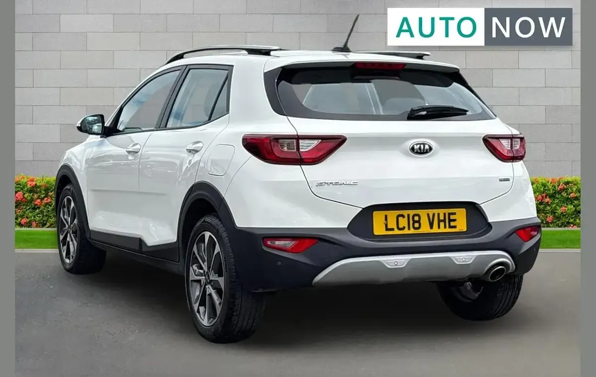 Used Kia Stonic 108 HP (79 kW) 2018 White SUV