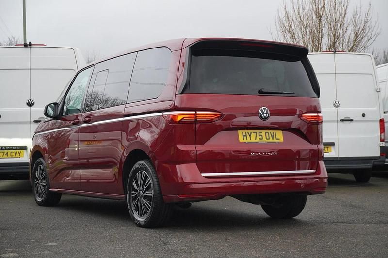 Used VW Multivan Style 150 HP (110 kW) 2025 Red MPV