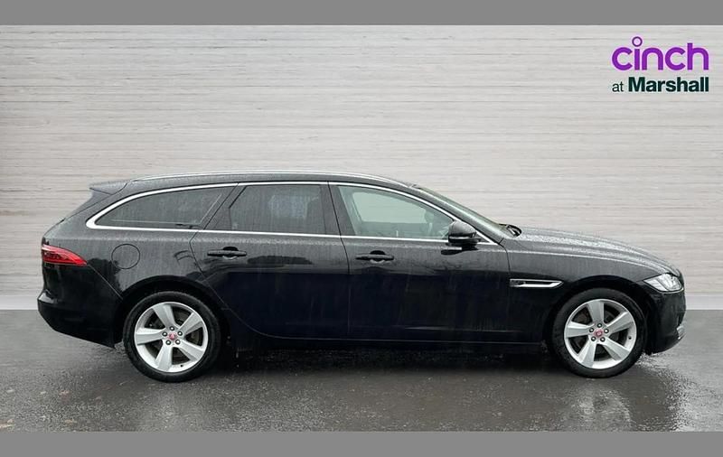 Used Jaguar XF Sportbrake Portfolio 247 HP (181 kW) 2018 Black Estate