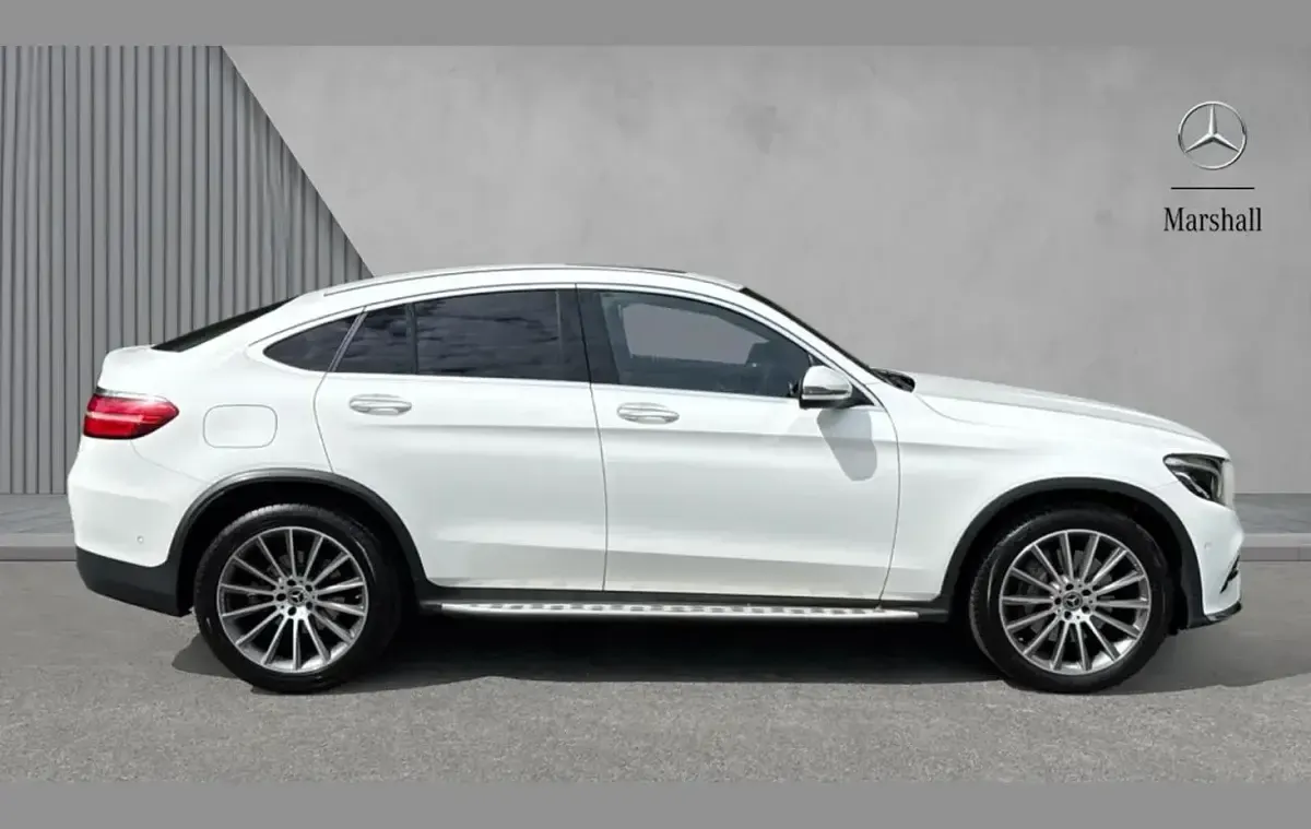 Used Mercedes GLC250 AMG Line Premium 200 HP (147 kW) 2018 White SUV