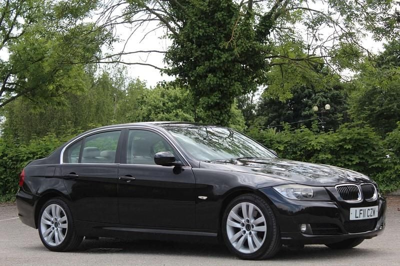 Black Used 2011 BMW 325 Luxury Line Sedan | £4,990 (Fair price) - Image 1/4