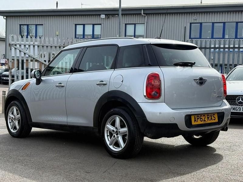 Used Mini Cooper D Countryman 112 HP (82 kW) 2012 Silver SUV