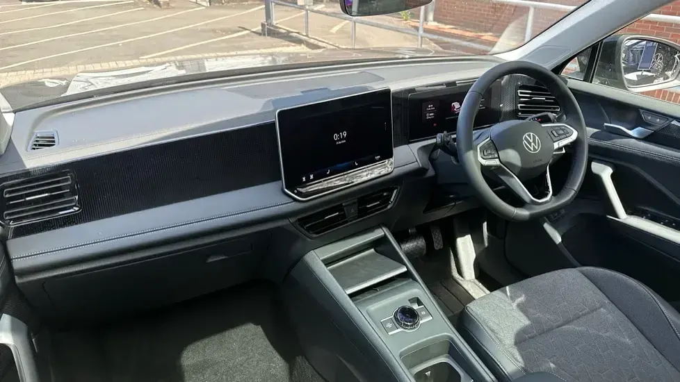 New VW Tiguan Match 130 HP (95 kW) 2026 Grenadilla black metallic SUV