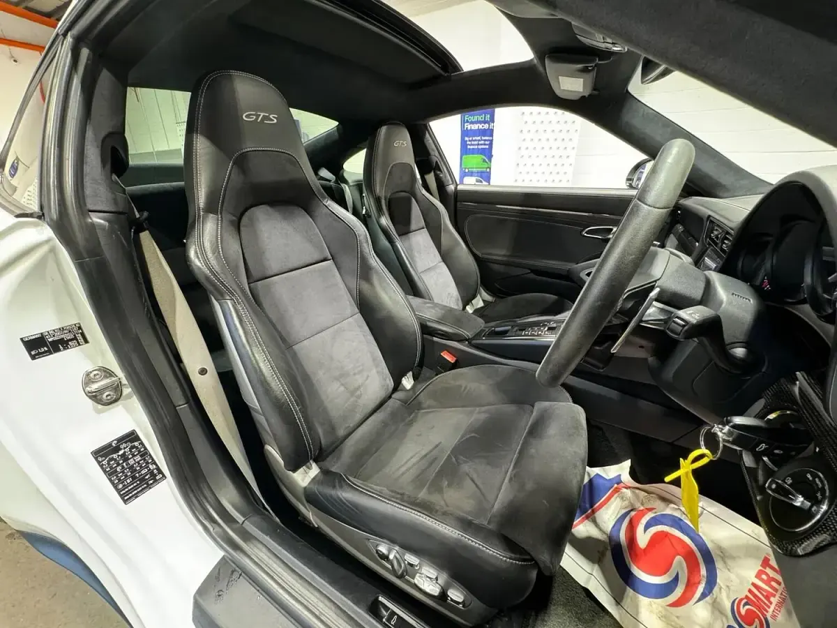 Used Porsche 911 2017 White Coupe