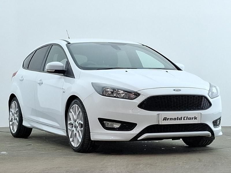 White Used 2016 Ford Focus ST-Line Hatchback | £7,698 (Good price) - Image 1/4