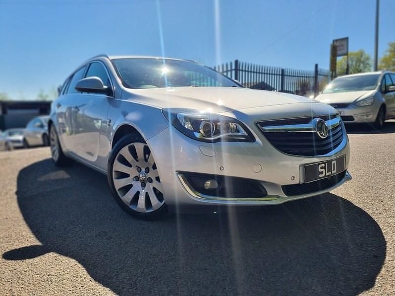 Second-hand Vauxhall Insignia Elite 2015 Argintiu Break