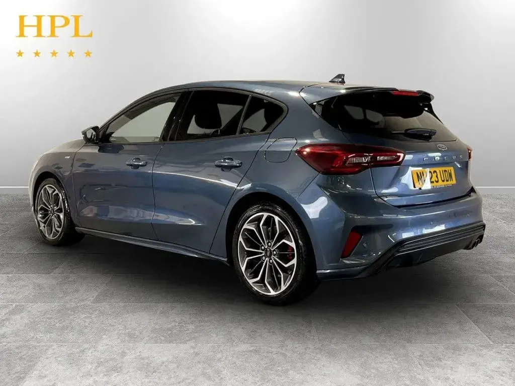 Used Ford Focus ST-Line X 125 HP (91 kW) 2023 Blue Hatchback