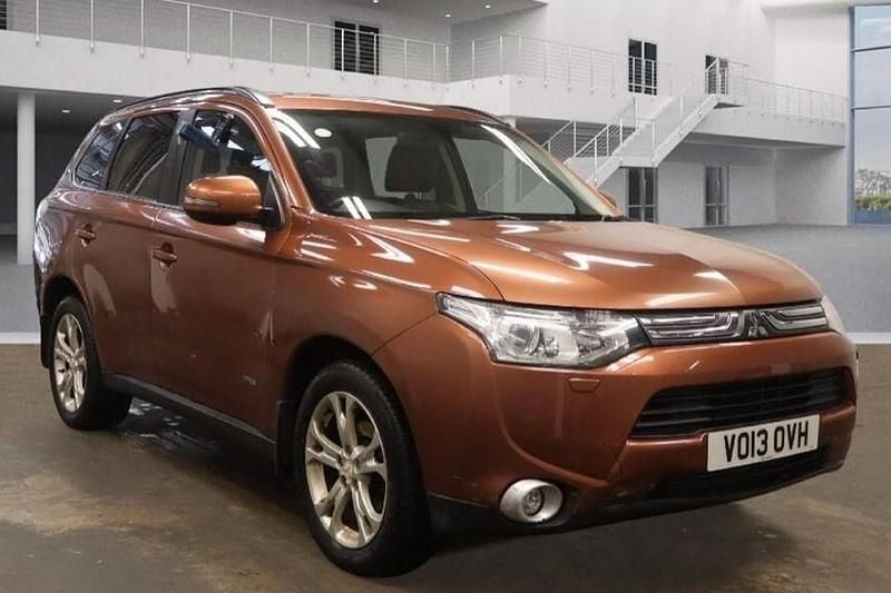 Red Used 2013 Mitsubishi Outlander SUV | £5,895 (Fair price) - Image 1/1