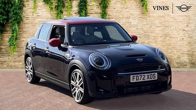 Used Mini Cooper S Exclusive 176 HP (129 kW) 2023 Black Hatchback