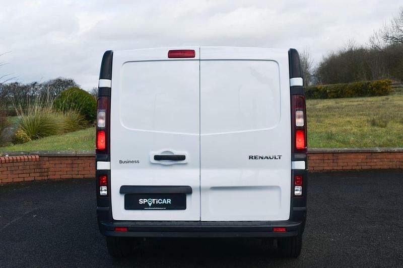 Used Renault Trafic Business 128 HP (94 kW) 2023 White