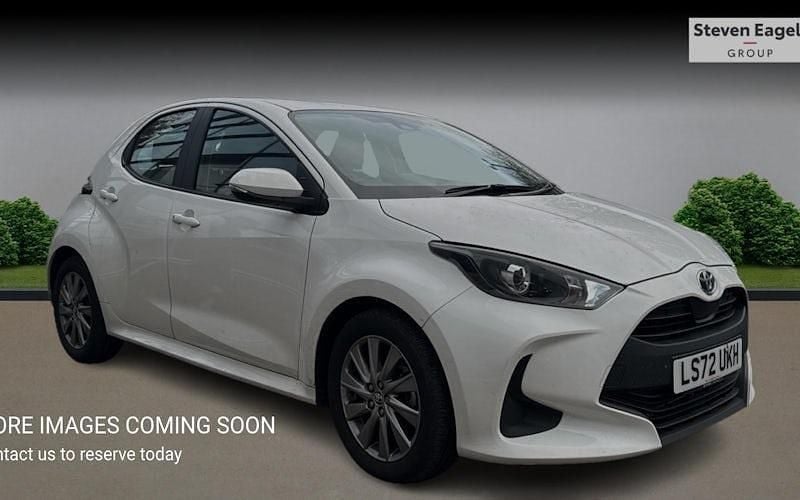 Used 2025 Toyota Yaris Hybrid Hatchback | £17,269 (Super price) - Image 1/4