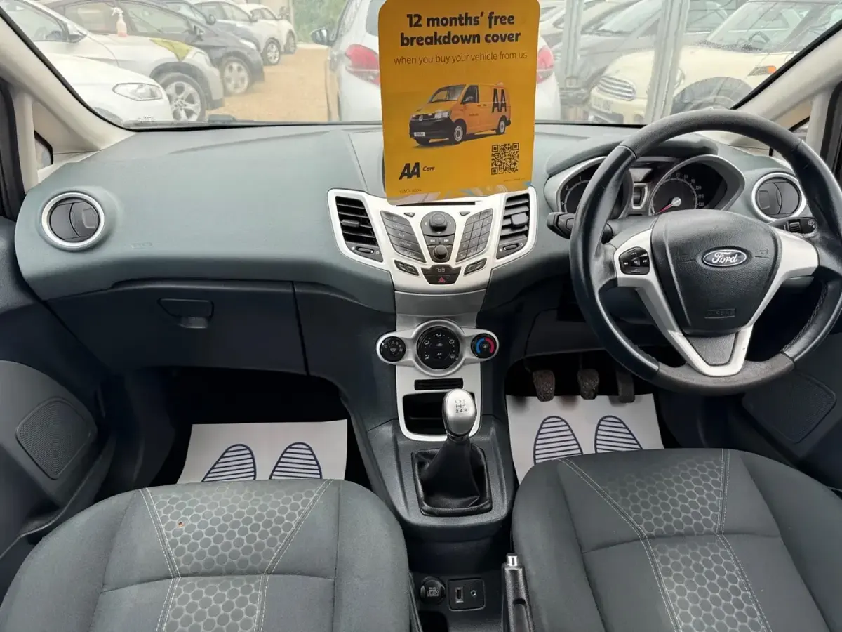 Used Ford Fiesta Zetec 96 HP (70 kW) 2010 Black Hatchback
