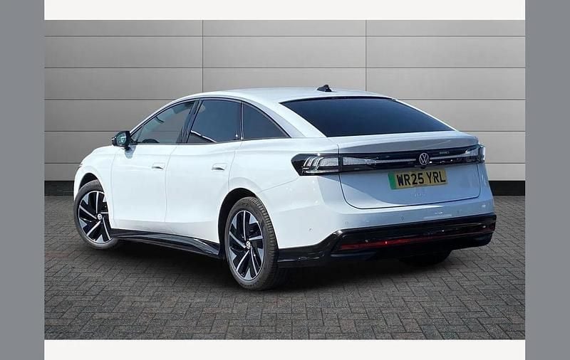 Used VW ID.7 Pro 210 kW (286 HP) 2025 White Hatchback