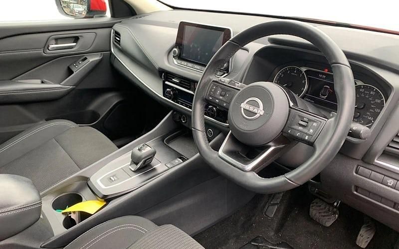 Used Nissan Qashqai Acenta Premium 158 HP (116 kW) 2023 Red SUV