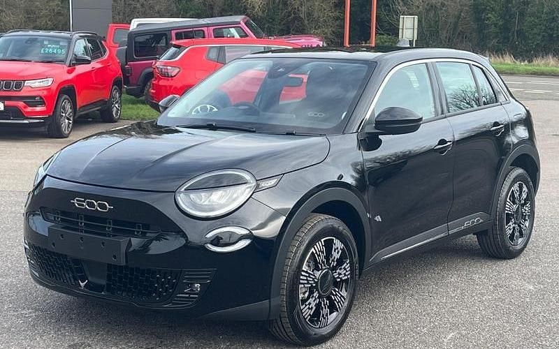 New Fiat 600 101 HP (74 kW) 2025 SUV