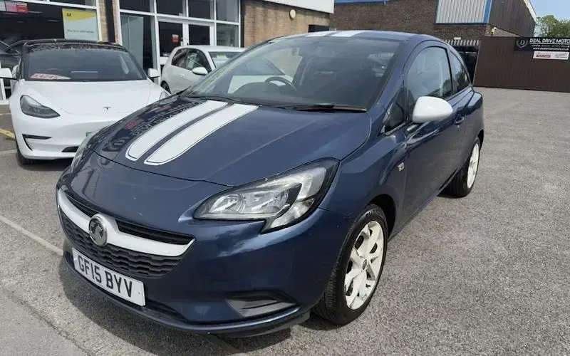 Used Vauxhall Corsa 70 HP (51 kW) 2015 Blue Hatchback