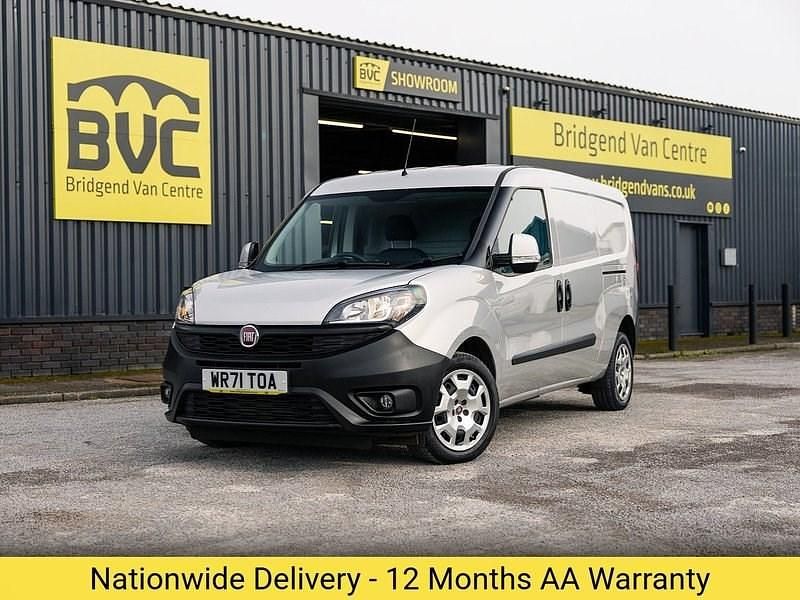 Used Fiat Doblò 120 HP (88 kW) 2021 Silver MPV