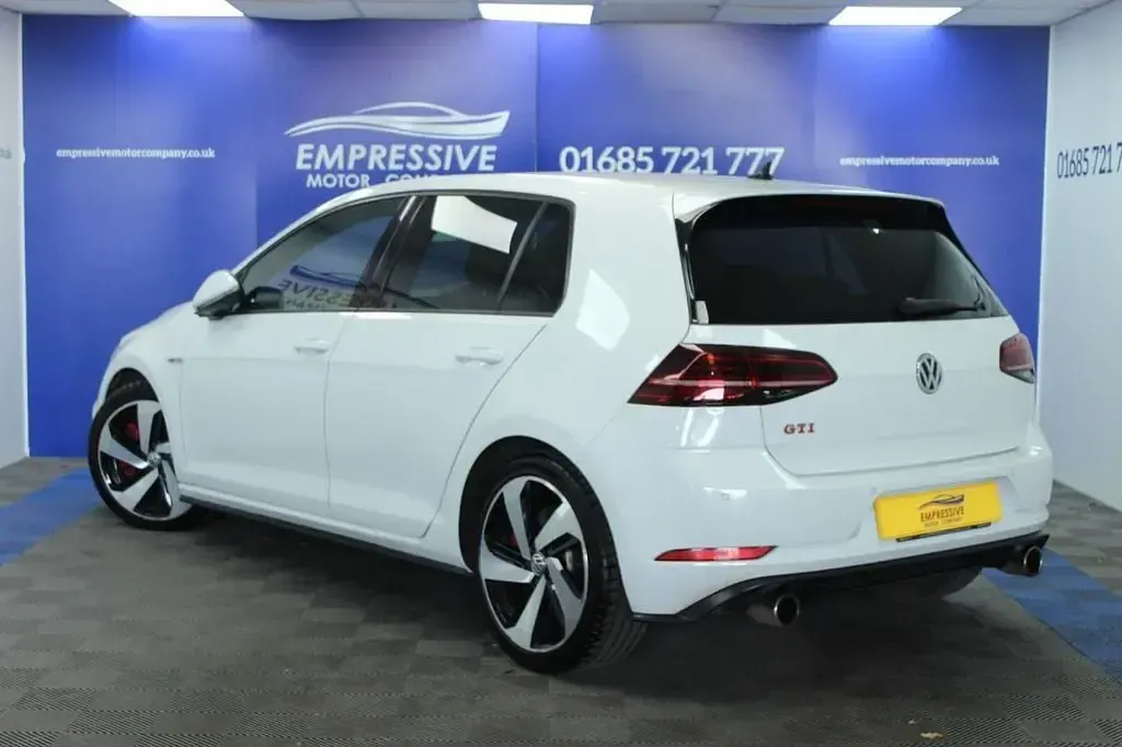 Second-hand VW Golf VII GTI 245 CP (180 kW) 2020 Alb Hatchback