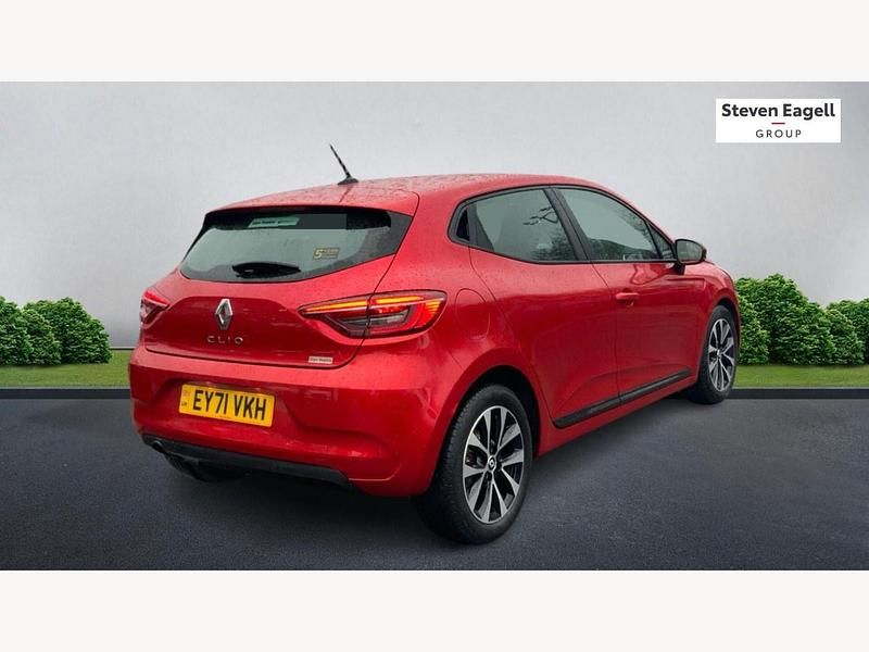 Used Renault Clio V Iconic 2021 Red Hatchback