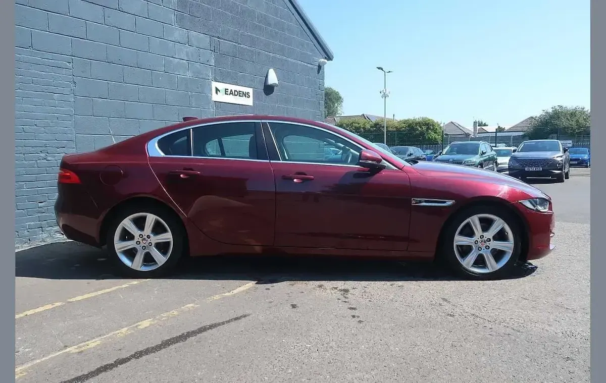 Used Jaguar XE Portfolio 177 HP (130 kW) 2016 Red Sedan