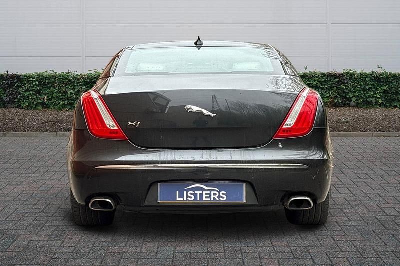 Used Jaguar XJ Portfolio 275 HP (202 kW) 2014 Grey Sedan