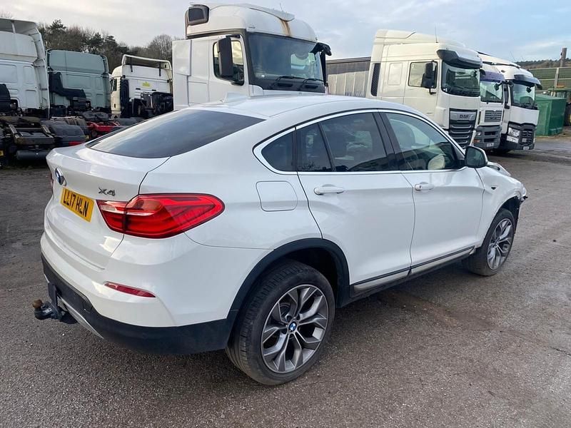 Used BMW X4 xLine 190 HP (139 kW) 2017 White SUV