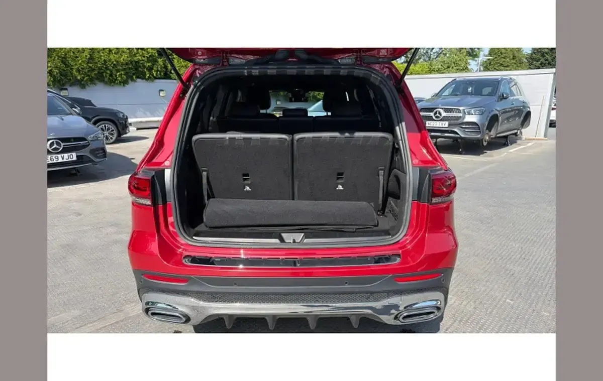 Used Mercedes GLB200 Executive 161 HP (118 kW) 2023 Red SUV