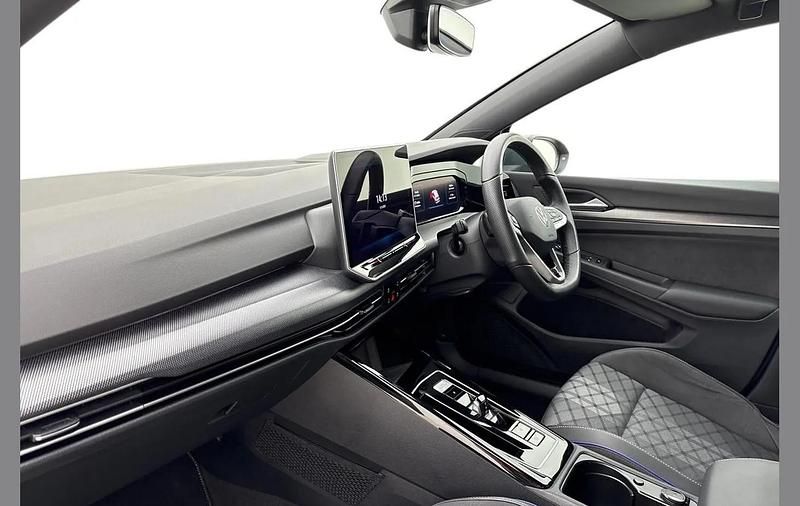 Used VW Golf VIII R-line 147 HP (108 kW) 2024 Grey Estate