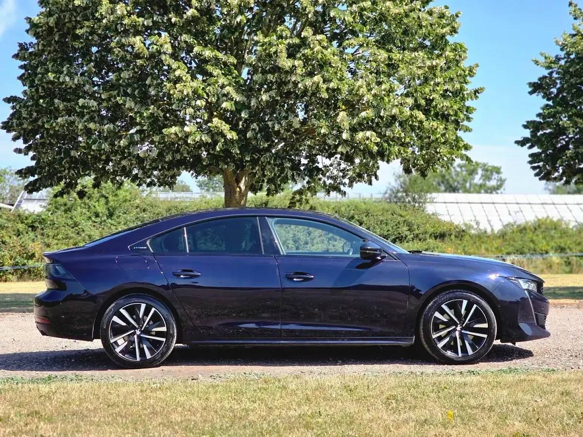Used Peugeot 508 Premium 360 HP (264 kW) 2022 Blue Hatchback