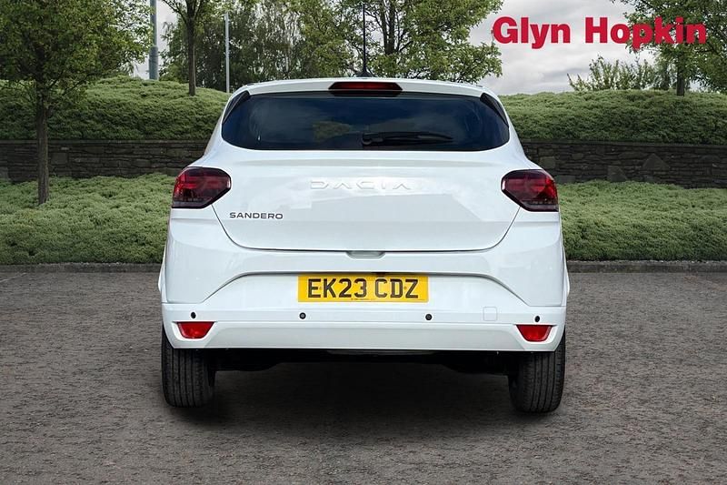 Used Dacia Sandero Expression 91 HP (66 kW) 2023 White Hatchback