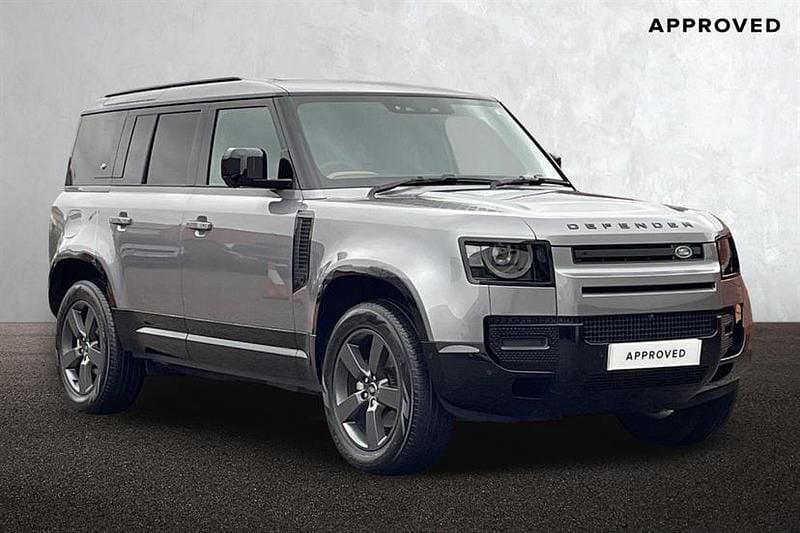 Used Land Rover Defender SE Dynamic 249 HP (183 kW) 2024 Eiger grey Estate