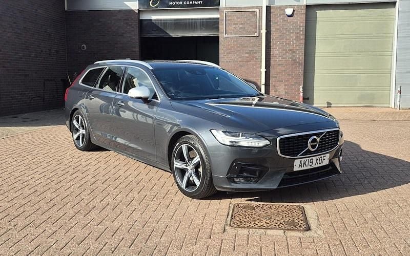 Używany Volvo V90 R-Design 190 KM (139 kW) 2019 Kombi