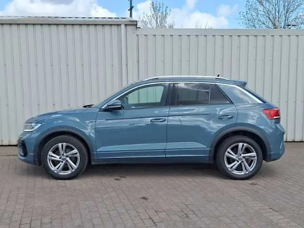 Used VW T-Roc R-line 150 HP (110 kW) 2022 Blue SUV