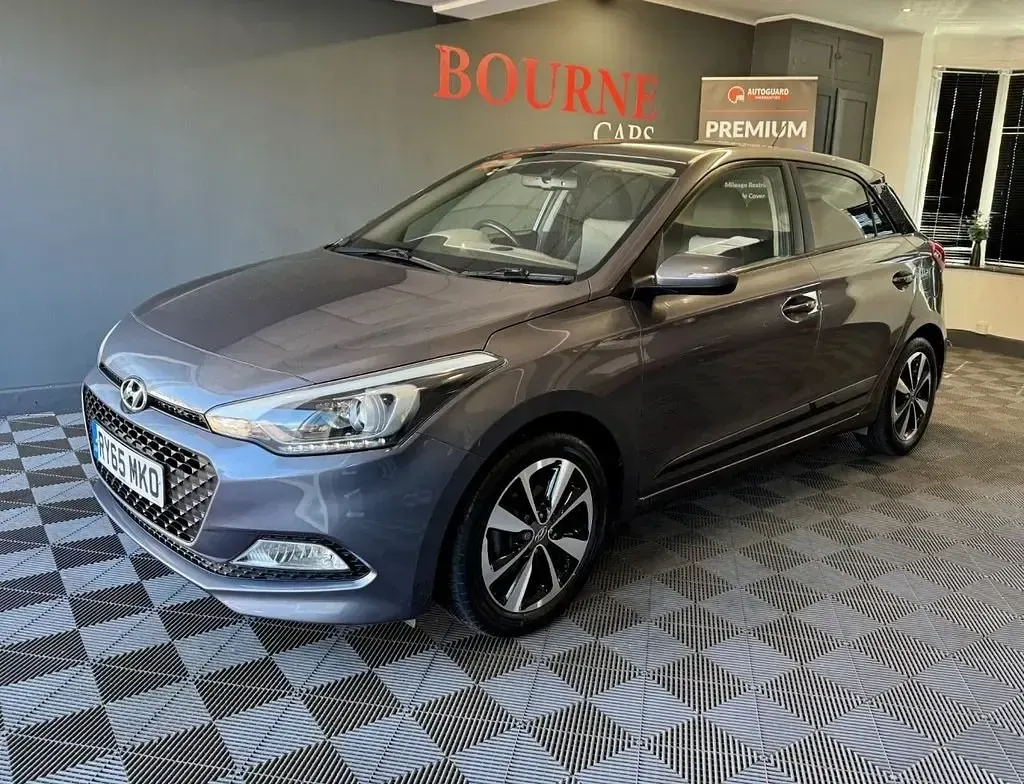 Używany Hyundai i20 Premium 100 KM (73 kW) 2016 Szary Hatchback