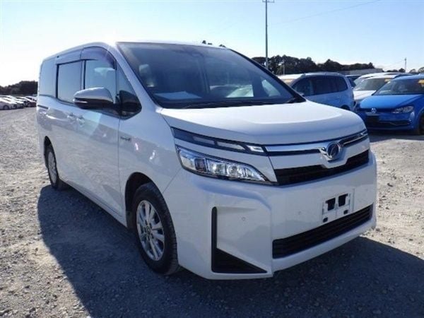 Black Used 2019 Toyota Voxy MPV | £19,000 (Expensive) - Image 1/1